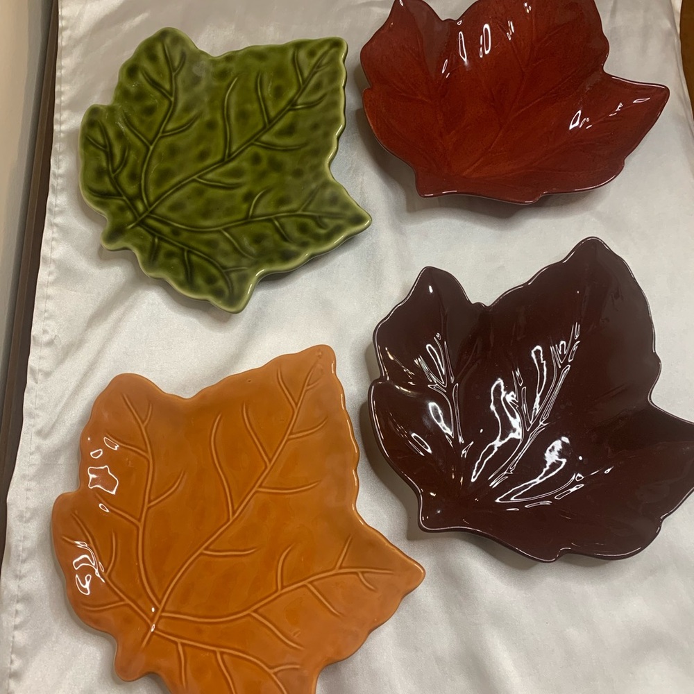 Two sets of ceramic leaves, total 4, All are marked harvest and two better homes
